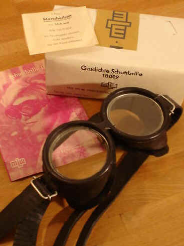 Schutzbrille