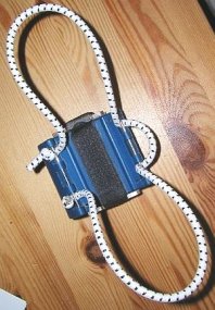 Gummikordel statt Armband fr den Computer